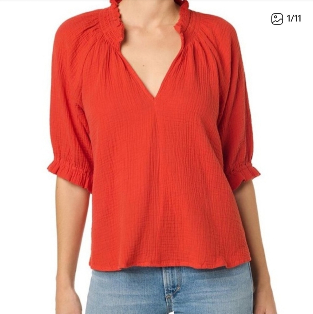 Joe's Jeans Gauze Top. Size M